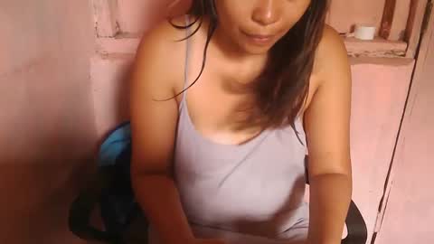 Snapshot of hotpink4u04 chatting on January 22, 6:42 am hotpink4u04 online show from January 22, 6:42 am