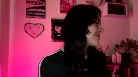 Snapshot of hottietat4u chatting on October 29, 8:33 pm Tat  online show from October 29, 8:33 pm