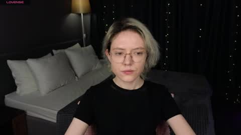 Kori online show from August 6, 7:26 am