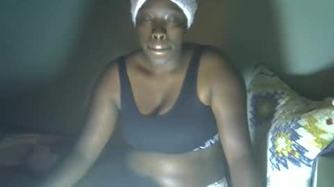 hotwet519320 online show from May 4, 11:47 am