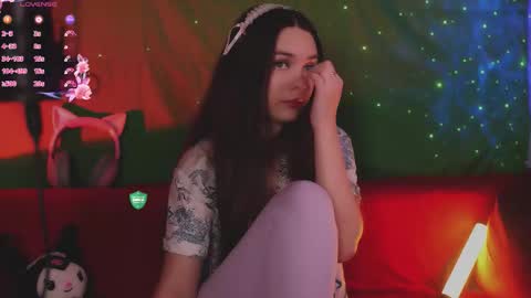 Mia online show from September 22, 5:11 pm