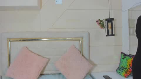 Snapshot of huddah_cam chatting on March 12, 11:20 am huddah online show from March 12, 11:20 am