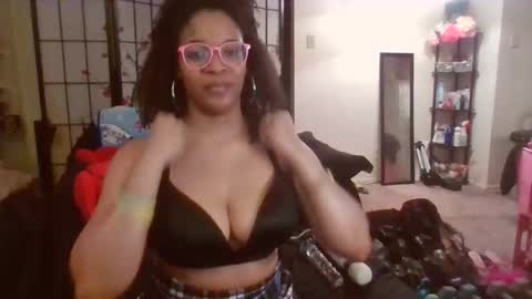  HysteriaHeels  online show from April 23, 4:20 am