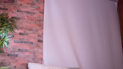 Lucy online show from February 8, 9:03 am