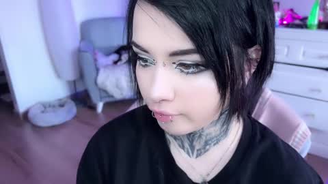 Snapshot of i_died_again chatting on January 21, 10:30 am Asya online show from January 21, 10:30 am