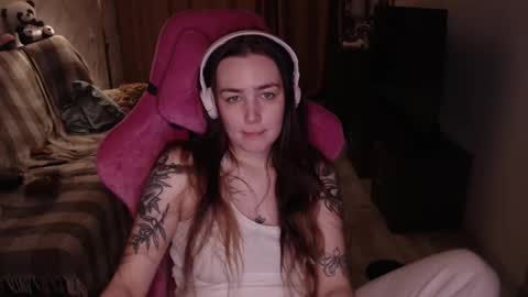 Snapshot of i_love_icecream chatting on December 29, 1:28 pm elisabeth online show from December 29, 1:28 pm