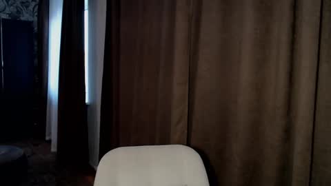 Snapshot of i_love_icecream chatting on September 25, 1:54 pm elisabeth online show from September 25, 1:54 pm