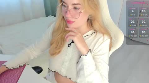 Snapshot of i_want_you_eva chatting on September 30, 12:44 pm HiI am EvaPVT is open online show from September 30, 12:44 pm