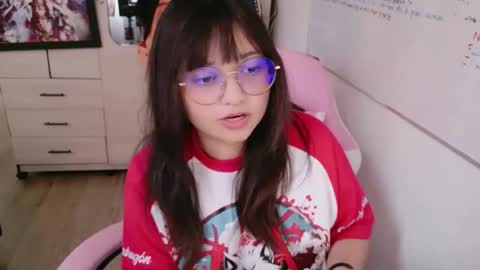 Zoe 3 online show from August 5, 10:49 pm