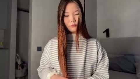 iamyuki_ online show from June 24, 1:04 am