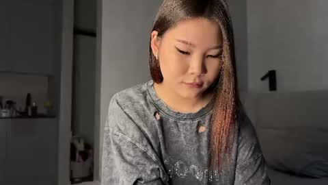 iamyuki_ online show from June 26, 1:29 am