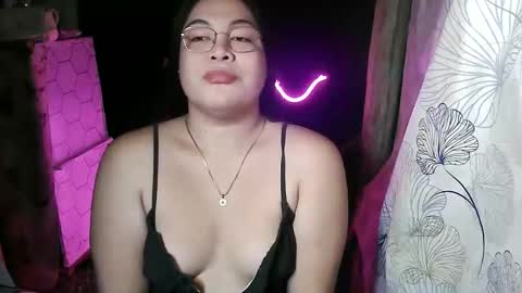 iana online show from May 2, 9:12 am