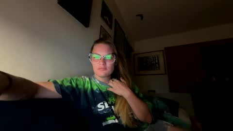 ickybratt online show from July 17, 11:03 am