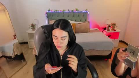Icy online show from July 17, 11:47 am