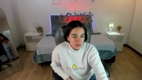 Icy online show from June 24, 11:31 am