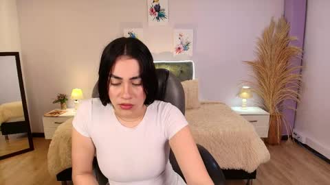 Icy online show from April 30, 11:04 am
