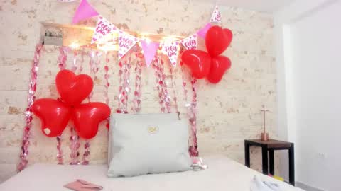 ikia lopez online show from February 16, 11:21 am