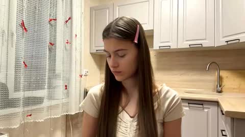 Sophie online show from March 13, 12:50 pm