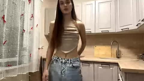 Sophie online show from March 5, 3:30 pm