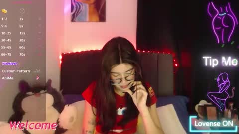 Ily Bea online show from May 30, 1:14 am