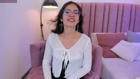 Lilyy  online show from May 1, 2:20 pm