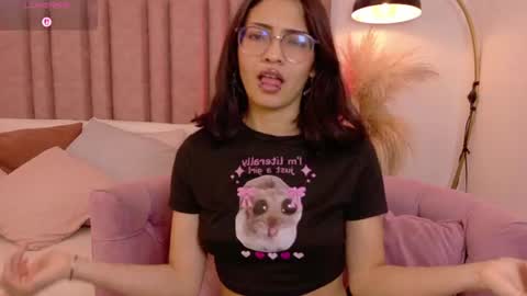 Lilyy  online show from June 25, 1:46 pm