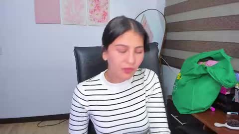 Mia online show from July 29, 1:16 am