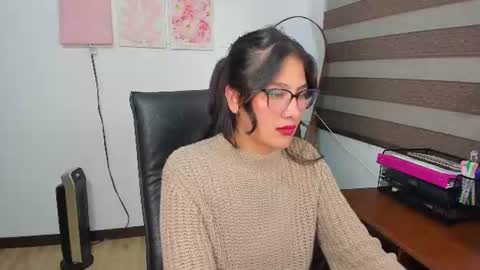 Mia online show from July 23, 12:45 am