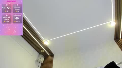 im_tyra online show from March 15, 5:42 am