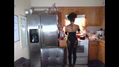 iman_love online show from February 12, 2:22 pm