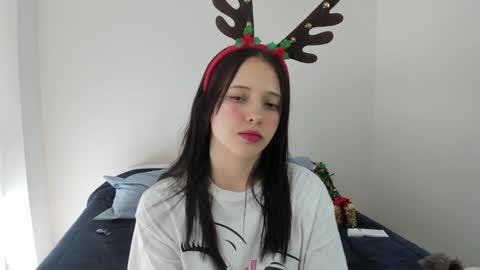 idk online show from December 12, 9:04 pm