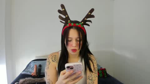 idk online show from December 11, 3:37 pm