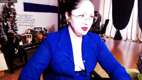 Snapshot of imperatrizasado chatting on February 16, 6:32 am Empress online show from February 16, 6:32 am