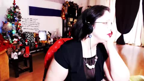 Snapshot of imperatrizasado chatting on December 26, 9:44 am Empress online show from December 26, 9:44 am