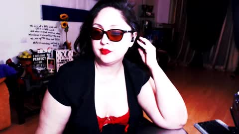 Snapshot of imperatrizasado chatting on December 6, 3:22 pm Empress online show from December 6, 3:22 pm