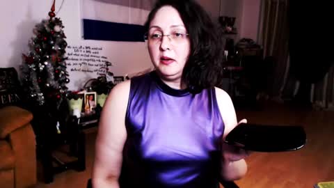 Snapshot of imperatrizasado chatting on March 1, 5:27 pm Empress online show from March 1, 5:27 pm