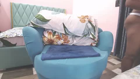 Parul online show from August 4, 9:15 am