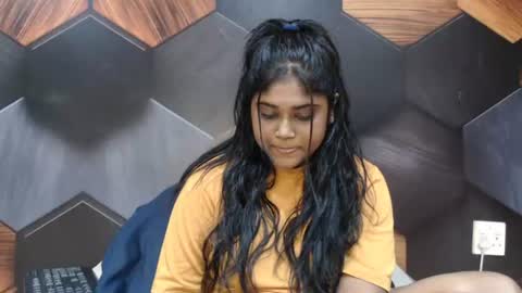 Melz online show from August 3, 9:04 am