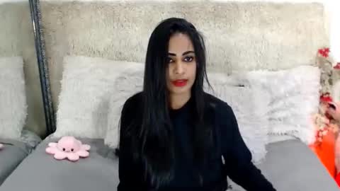 Jazmin online show from May 2, 10:13 pm