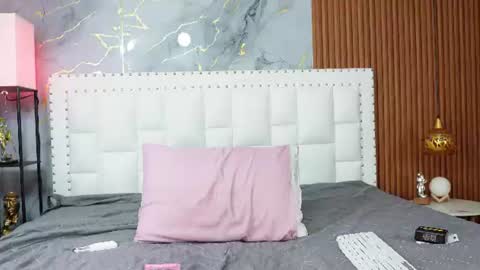 LITTLE AINHOA  online show from June 16, 7:48 pm