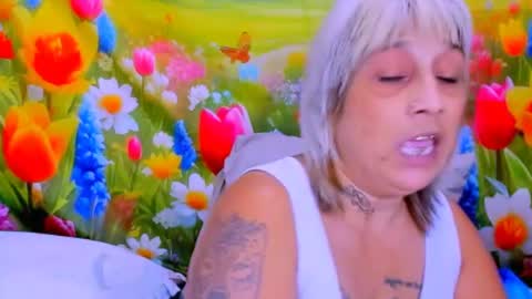 indianroxy27 online show from June 27, 12:22 pm