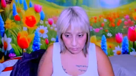 indianroxy27 online show from July 13, 1:50 am
