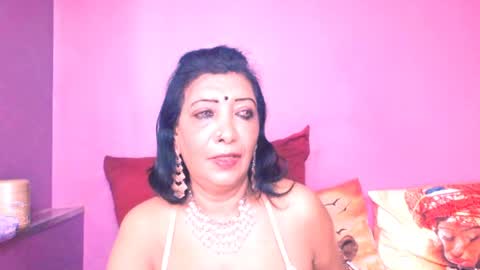 indiansarika65 online show from July 25, 3:46 am