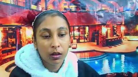 indiansexybutt4u2luv online show from June 14, 5:19 am