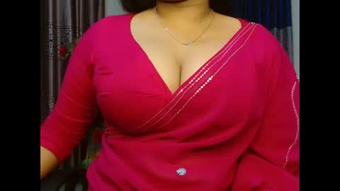 tina online show from January 6, 6:33 pm