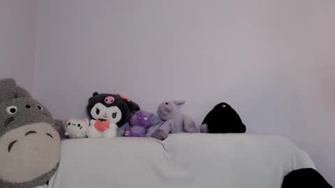 Indigo Elle online show from March 3, 7:35 pm