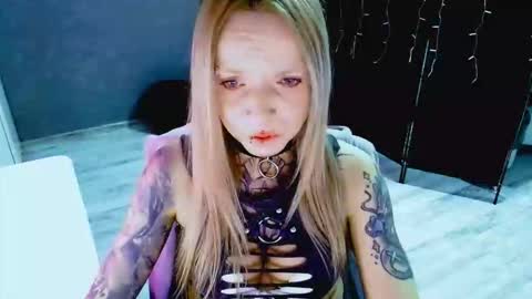 Snapshot of inesdesire chatting on September 30, 6:02 pm InesDesire online show from September 30, 6:02 pm