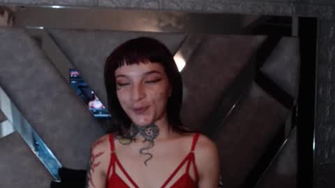 Snapshot of inferno_molly chatting on September 17, 6:17 pm MOLLY online show from September 17, 6:17 pm