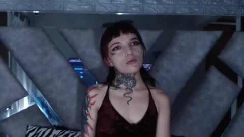 Snapshot of inferno_molly chatting on September 16, 4:48 pm MOLLY online show from September 16, 4:48 pm