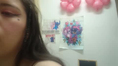 Snapshot of ingrid_casas chatting on October 4, 1:39 pm Ingrid petite online show from October 4, 1:39 pm